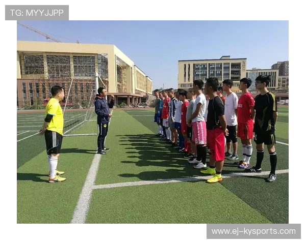 俱乐部开展城市学校巡回足球教学推广活动 俱乐部开展城市学校巡回足球教学推广活动